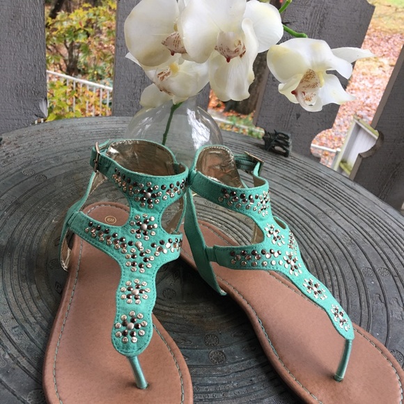 🔥HP🔥 EUC Hot Tomato Sandals - Picture 2 of 3